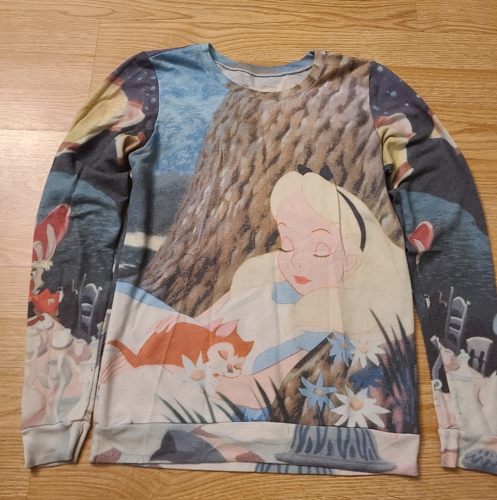 Alice in Wonderland Graphic Sweatshirt